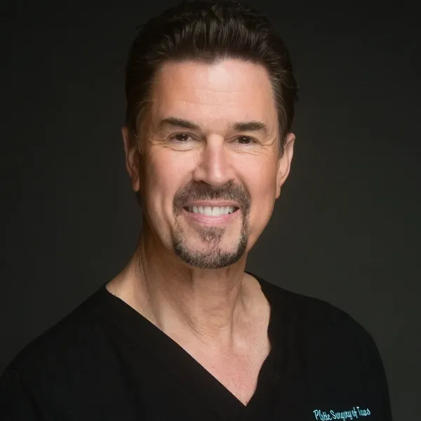 Dr. Ben Tittle, board certified Plastic Surgeon and medical director at Clover Aesthetics
